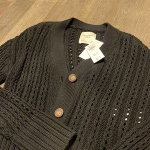 ABERCROMBIE & FITCH KNITTED CARDIGAN